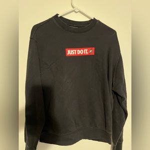 Nike Crewneck - Men's Medium